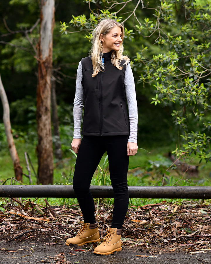 Freeman Clothes Freeman Softshell Vest in Black – Rainbird Clothing